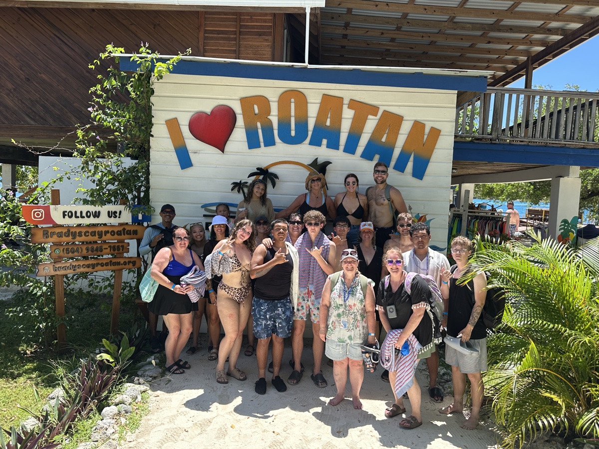 Bradys Cay & Sloths Sanctuary